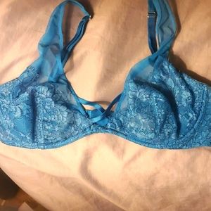 Victoria's Secret Very Sexy Plunge Bra